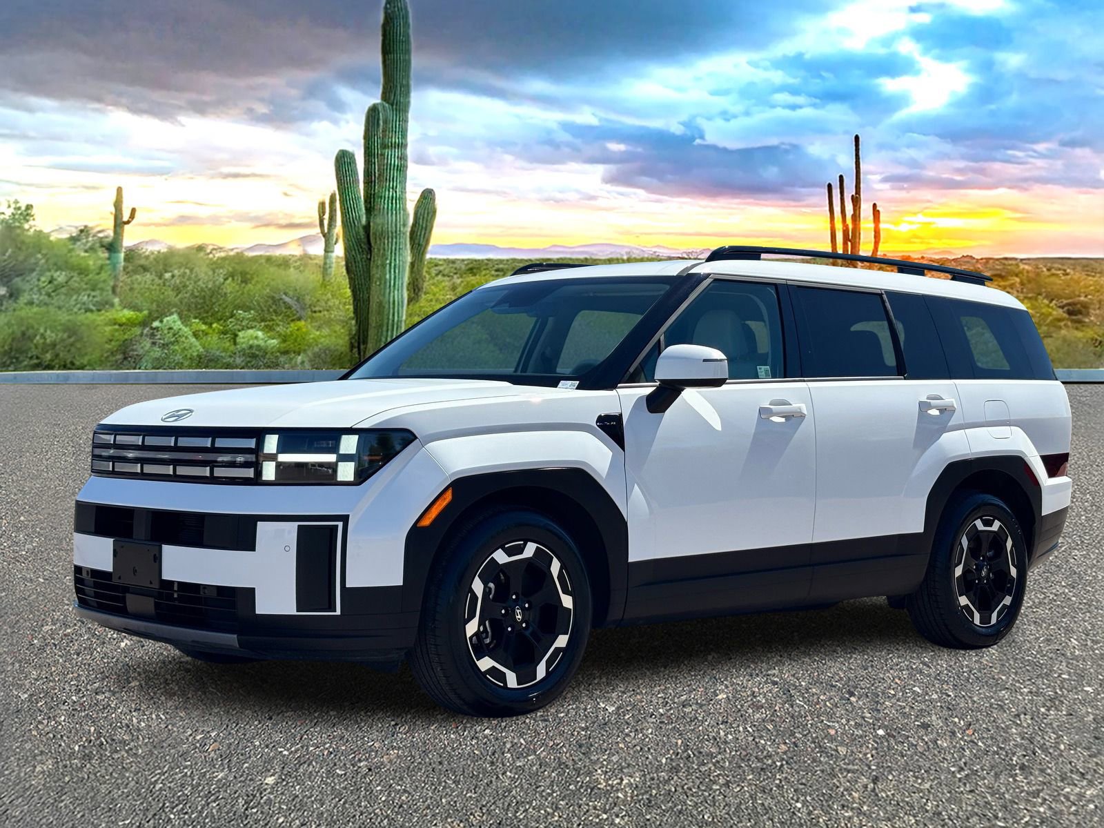 Used 2025 Hyundai Santa Fe SEL image 2