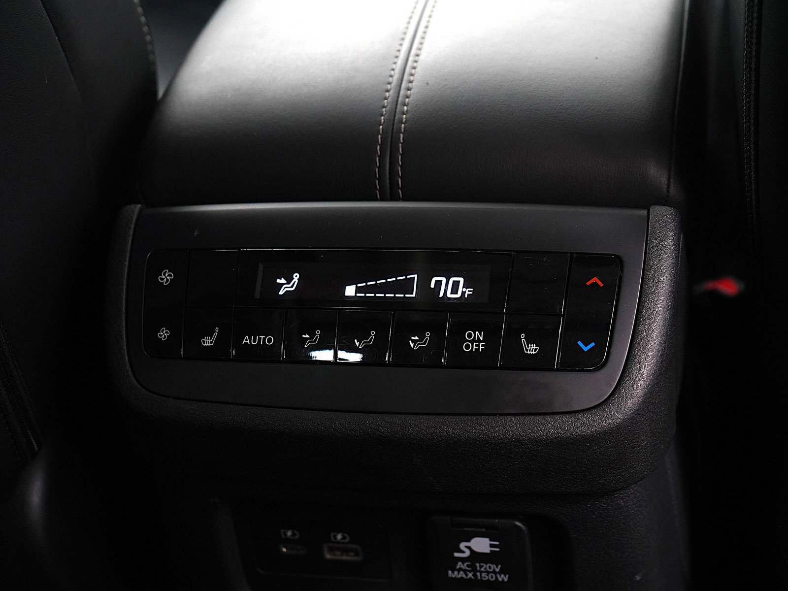 Used 2023 Nissan Pathfinder Platinum w/ Lighting Package (N92) image 16