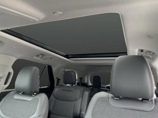 New 2026 Ford Explorer Active w/ Active Comfort Package image 7