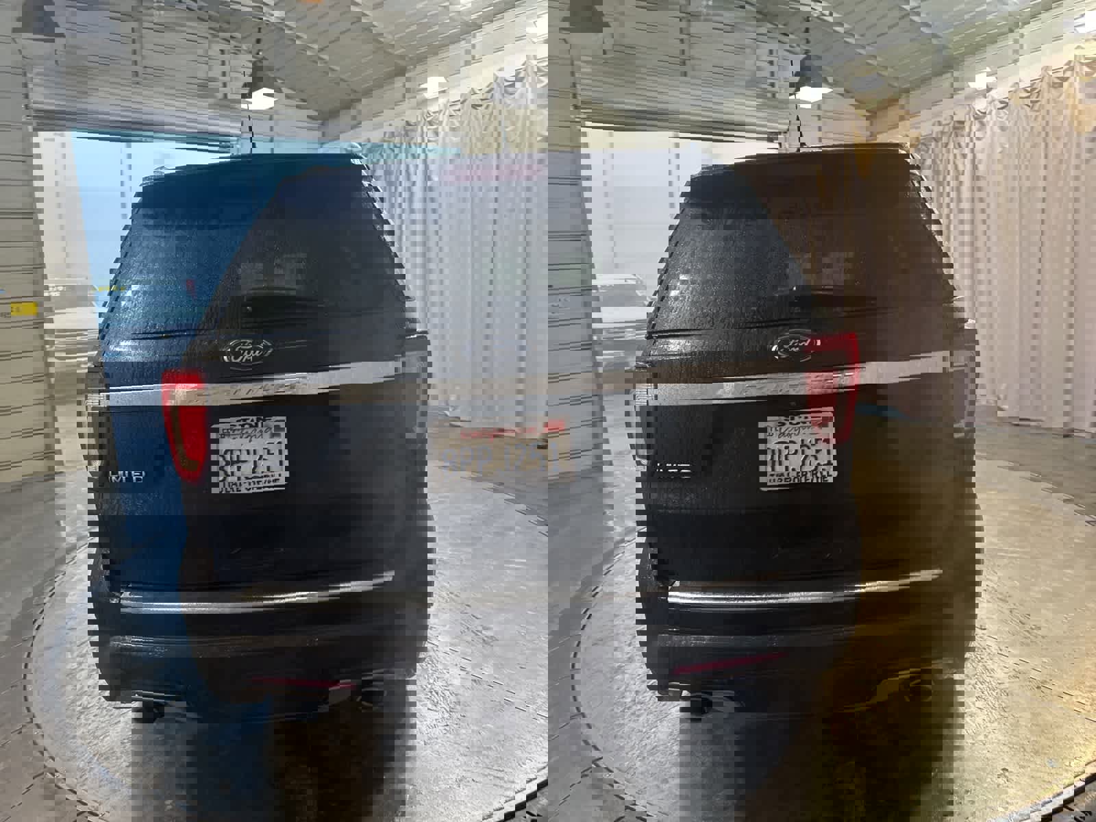 Used 2019 Ford Explorer Limited w/ Class III Trailer Tow Package image 6