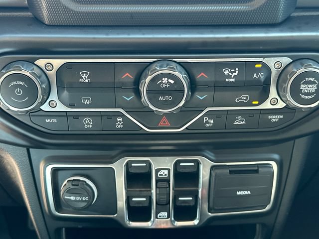 Used 2022 Jeep Wrangler Unlimited Sport AWD/4WD image 31
