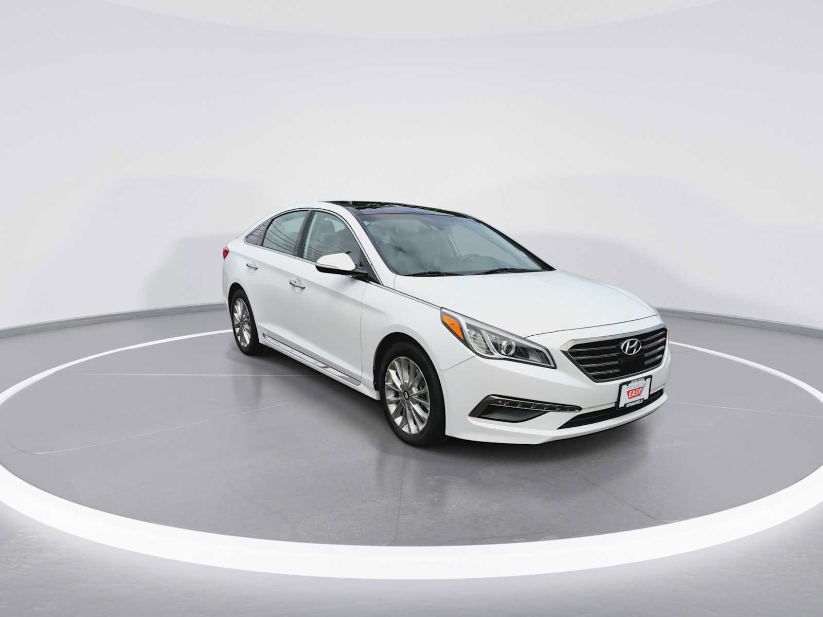 Used 2015 Hyundai Sonata Limited w/ Option Group 06 FWD image 2