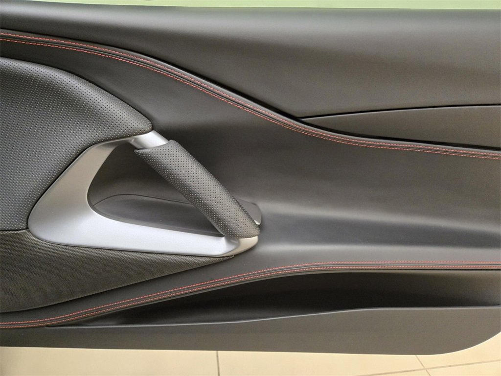 Used 2020 Ferrari 812 Superfast image 27