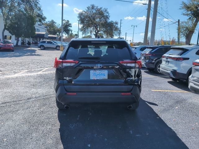 Used 2020 Toyota RAV4 XLE image 6