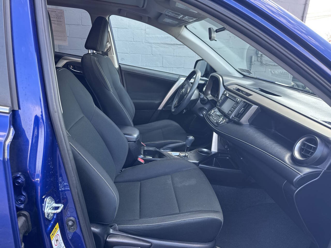 Used 2014 Toyota RAV4 XLE AWD/4WD image 23