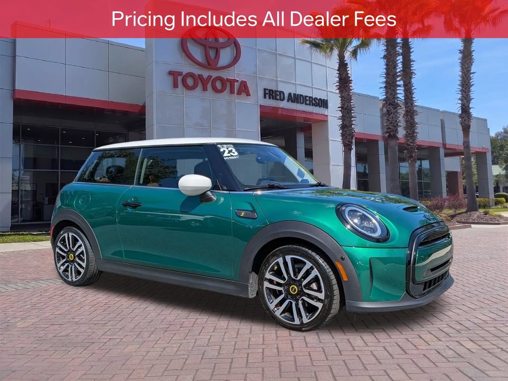 Used 2023 MINI Cooper SE FWD image 1