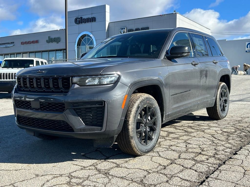 New 2026 Jeep Grand Cherokee Altitude image 2