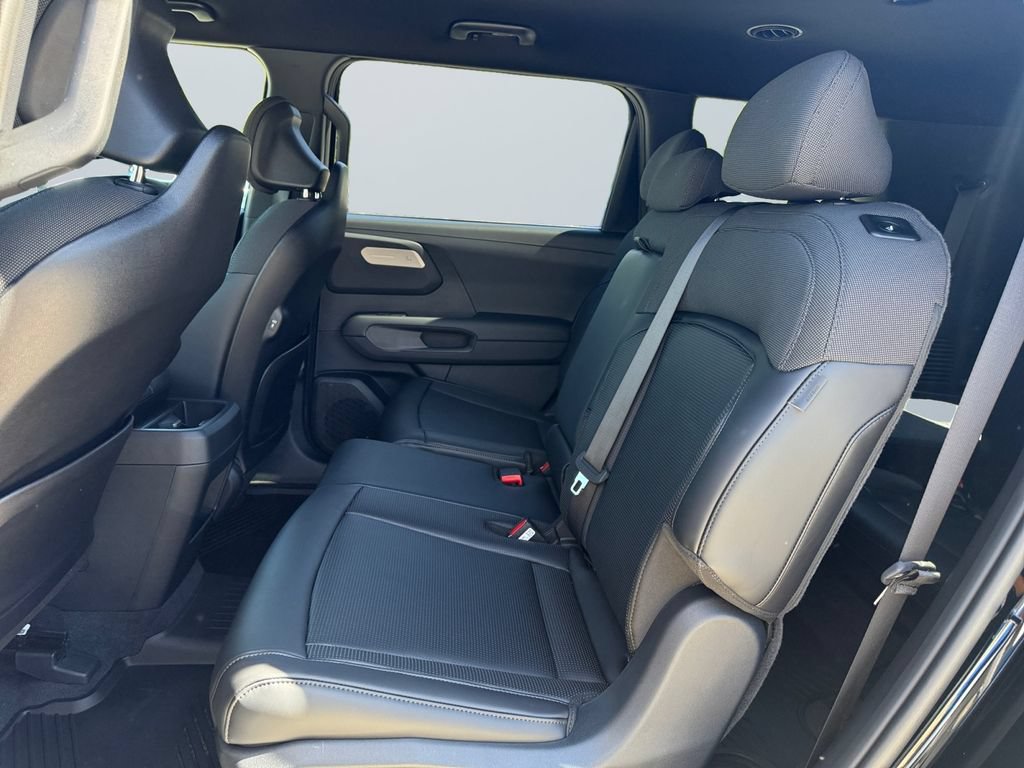 New 2027 Kia Telluride LX FWD image 13
