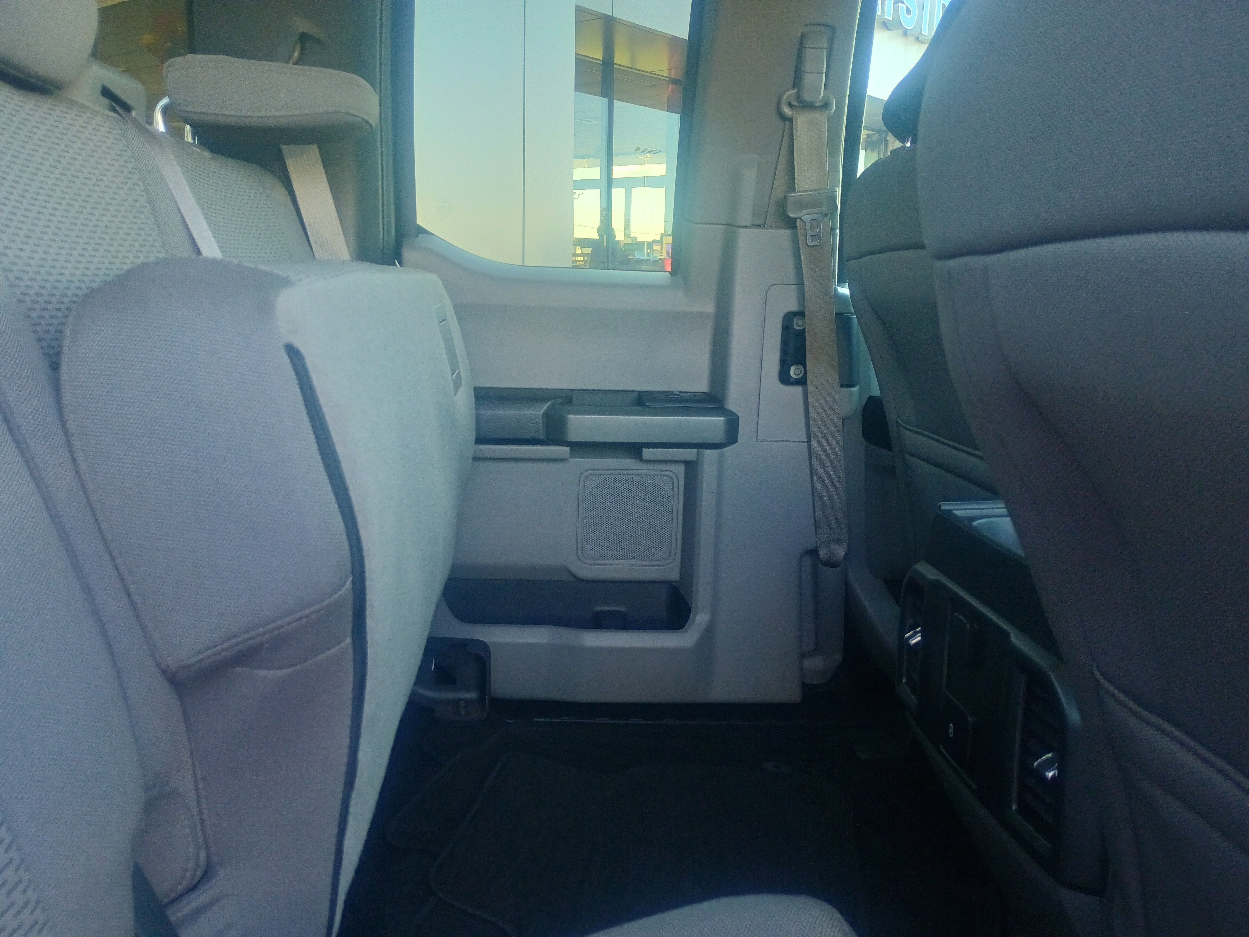 Used 2017 Ford F150 XLT image 15