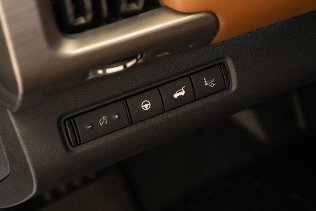 Used 2023 Nissan Pathfinder Platinum w/ Cargo Package image 25