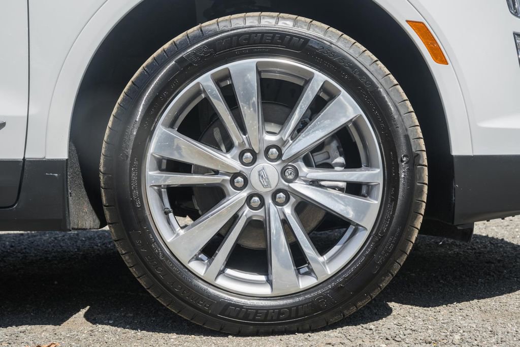 Used 2025 Cadillac XT5 Premium Luxury image 17