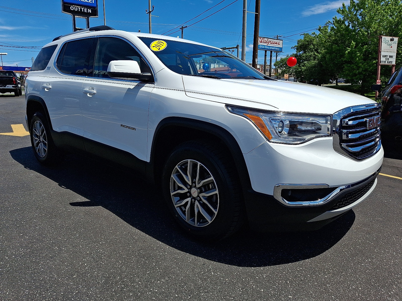 Used 2019 GMC Acadia SLE w/ Driver Alert Package I AWD/4WD image 7