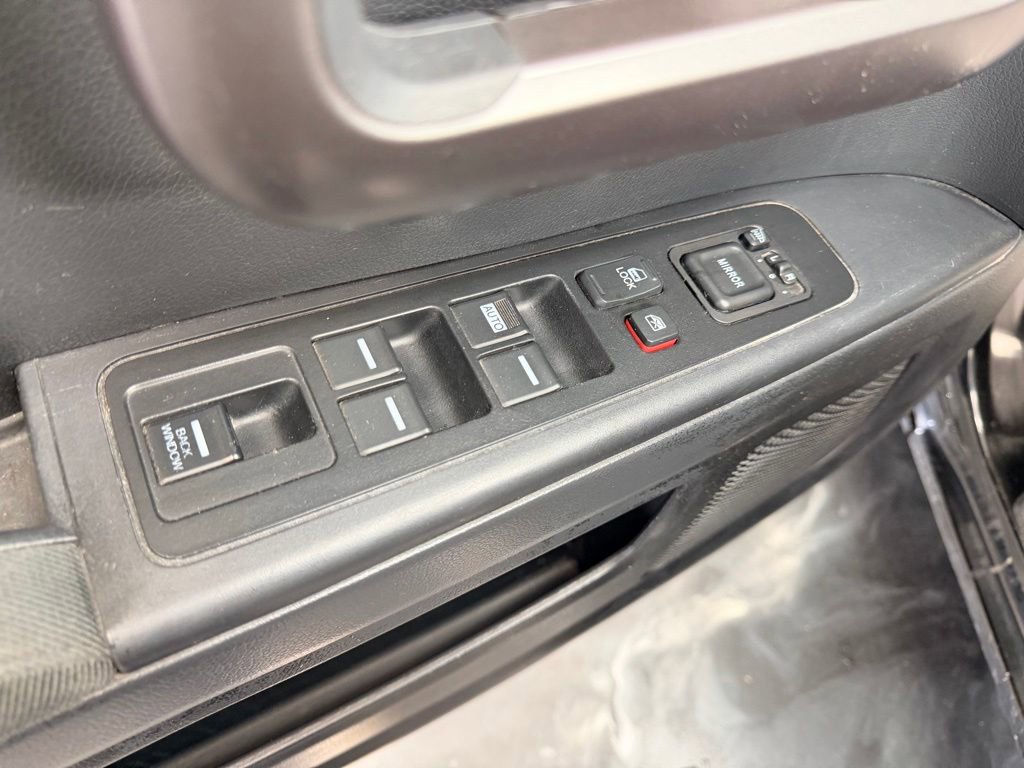 Used 2012 Honda Ridgeline RTS image 3