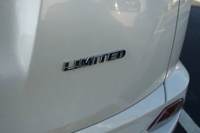 Used 2018 Toyota RAV4 Limited FWD image 6
