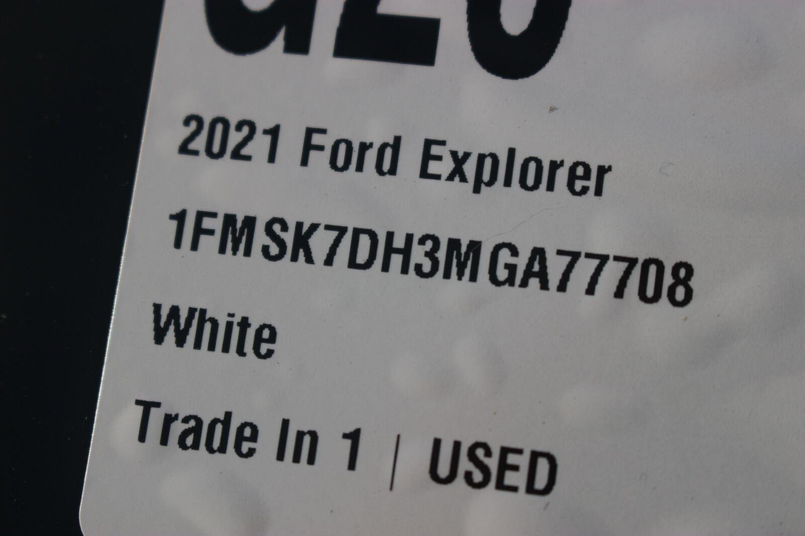 Used 2021 Ford Explorer XLT w/ Equipment Group 202A RWD image 41