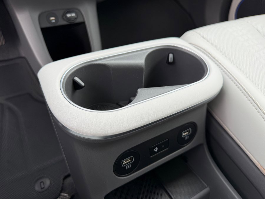 Used 2023 Hyundai Ioniq 5 Limited w/ Cargo Package image 30