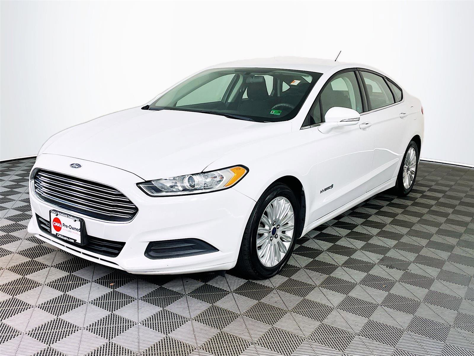 Used 2016 Ford Fusion SE image 3