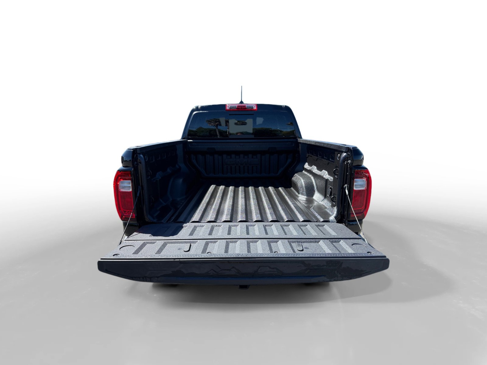 New 2025 GMC Canyon AT4 image 17