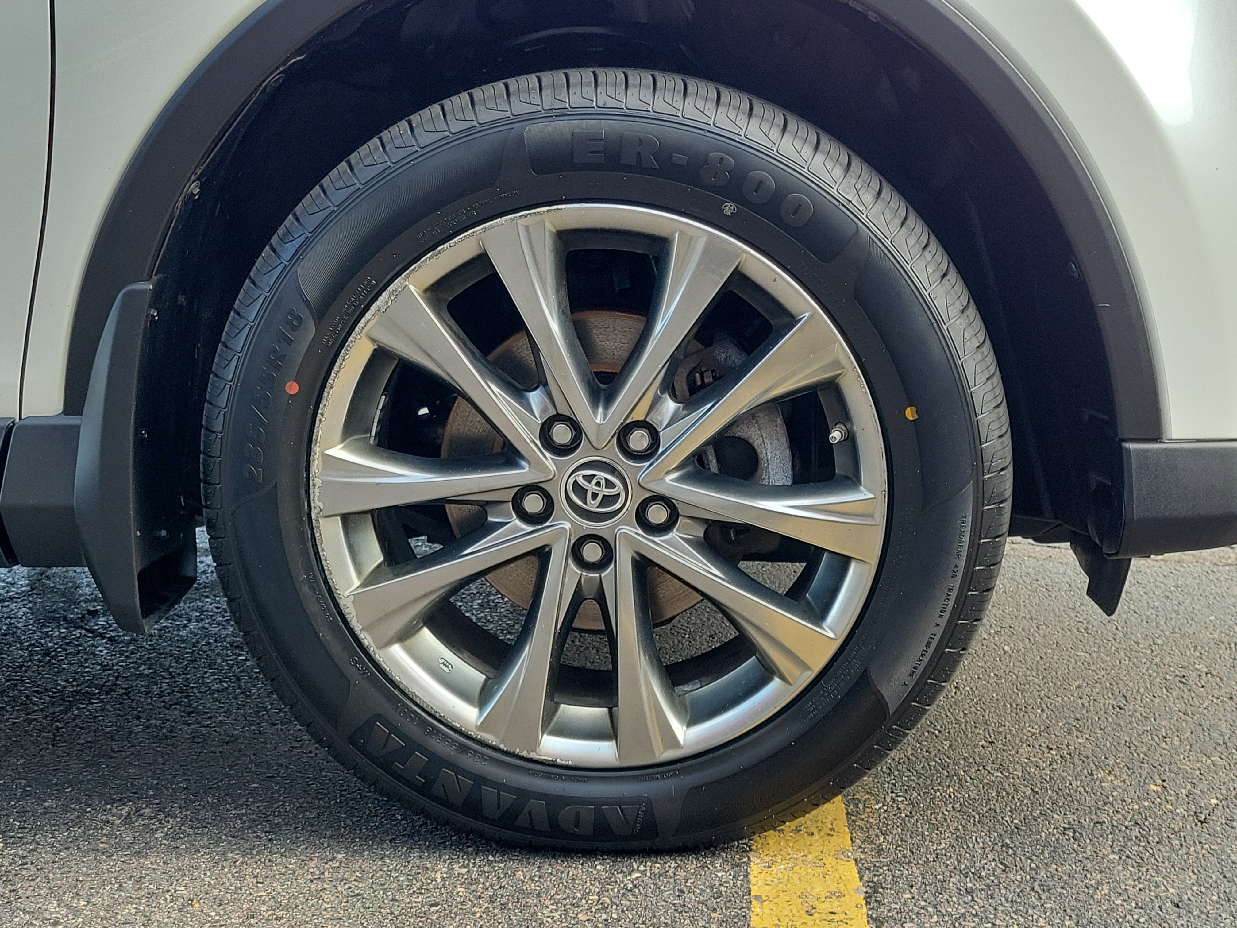 Used 2018 Toyota RAV4 Limited w/ Advanced Technology Package AWD/4WD image 5