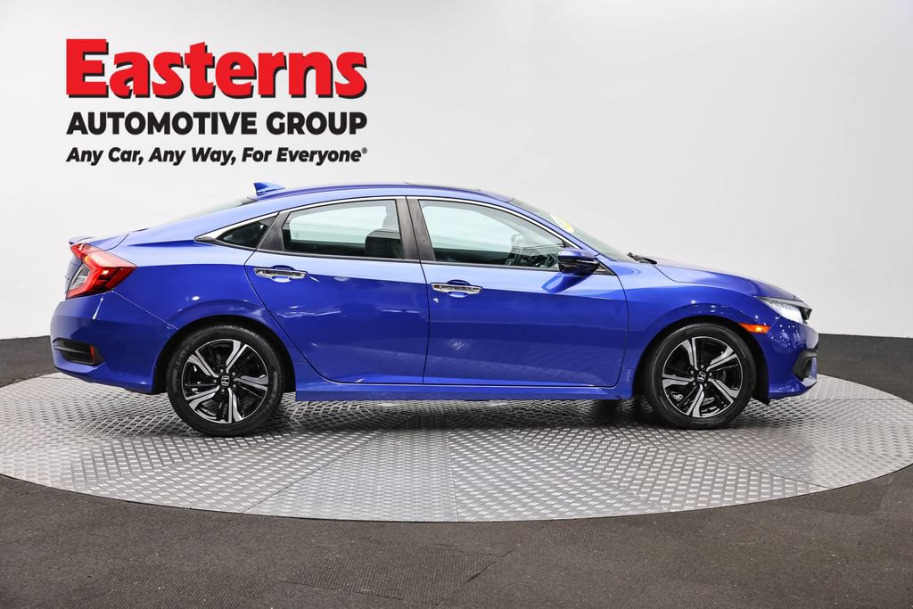 Used 2017 Honda Civic Touring image 4