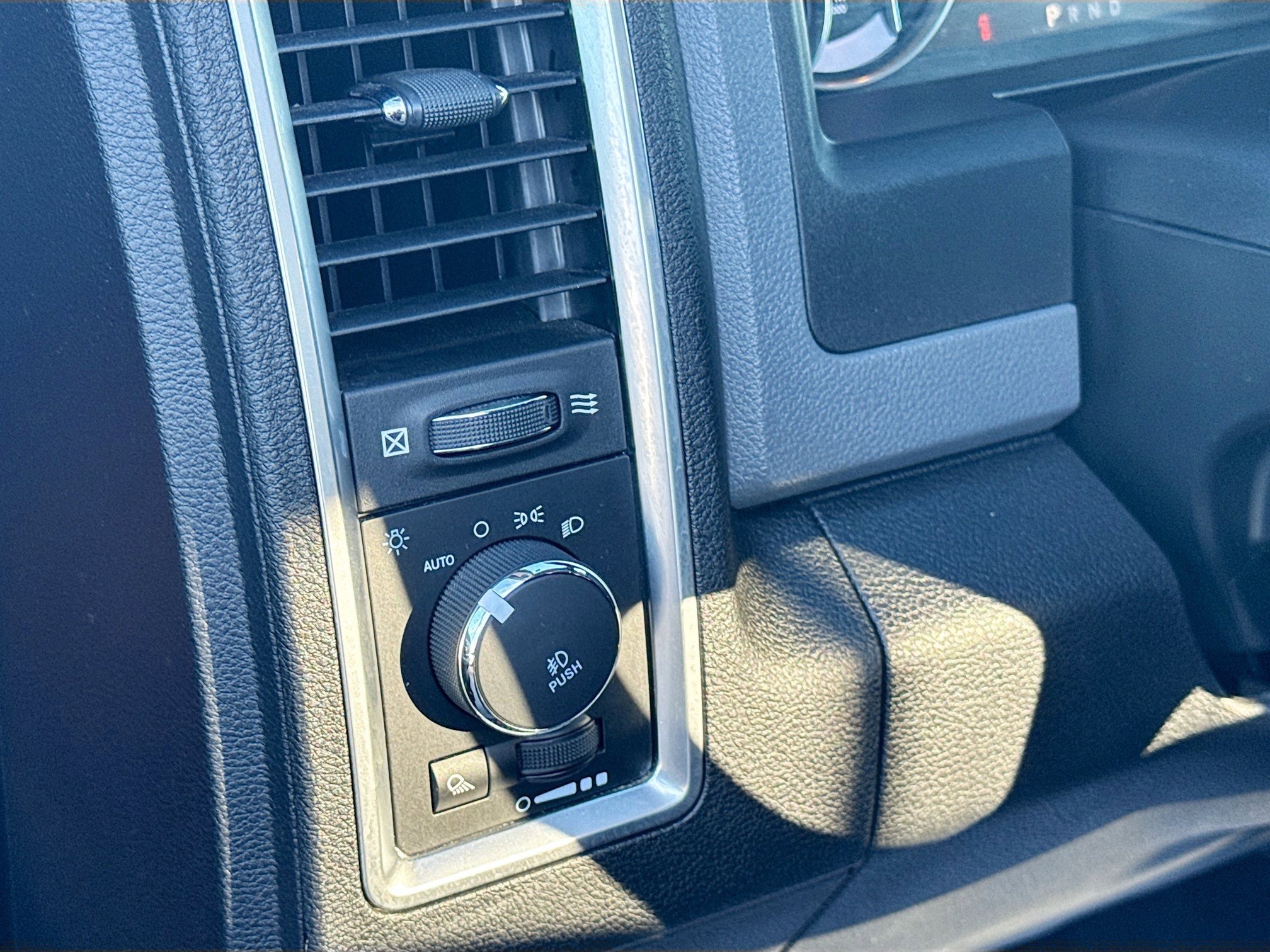 Used 2020 RAM 1500 Classic Warlock w/ Electronics Group image 11