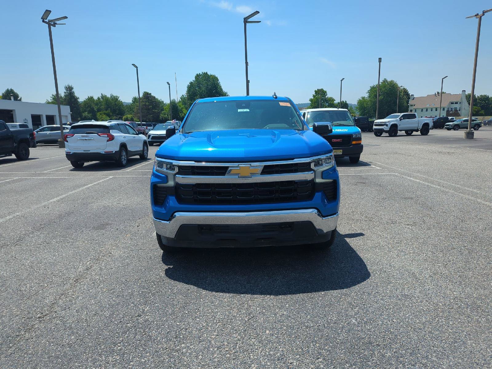 Certified 2025 Chevrolet Silverado 1500 LT AWD/4WD image 2