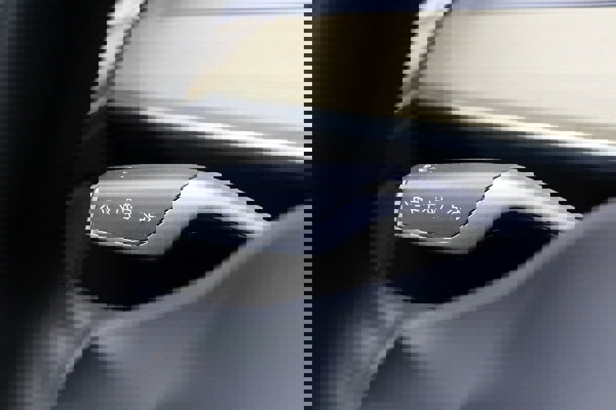 Used 2023 Tesla Model 3 Standard Range image 54