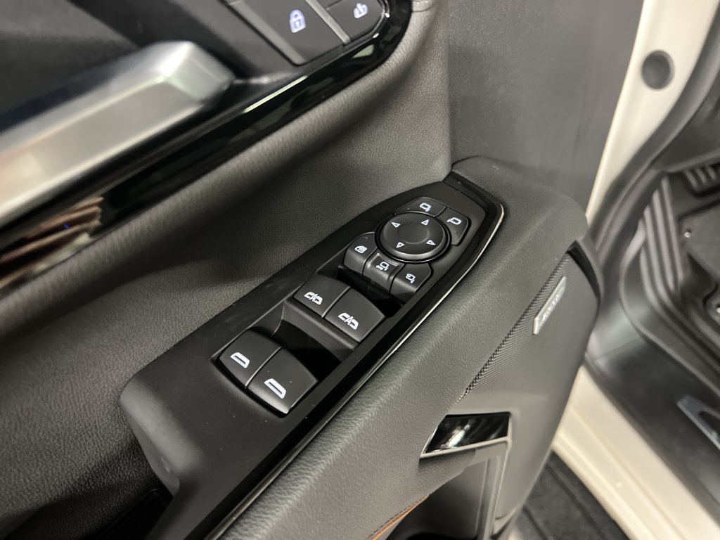 New 2026 GMC Sierra 2500 AT4 w/ AT4 Premium Plus Package AWD/4WD image 16