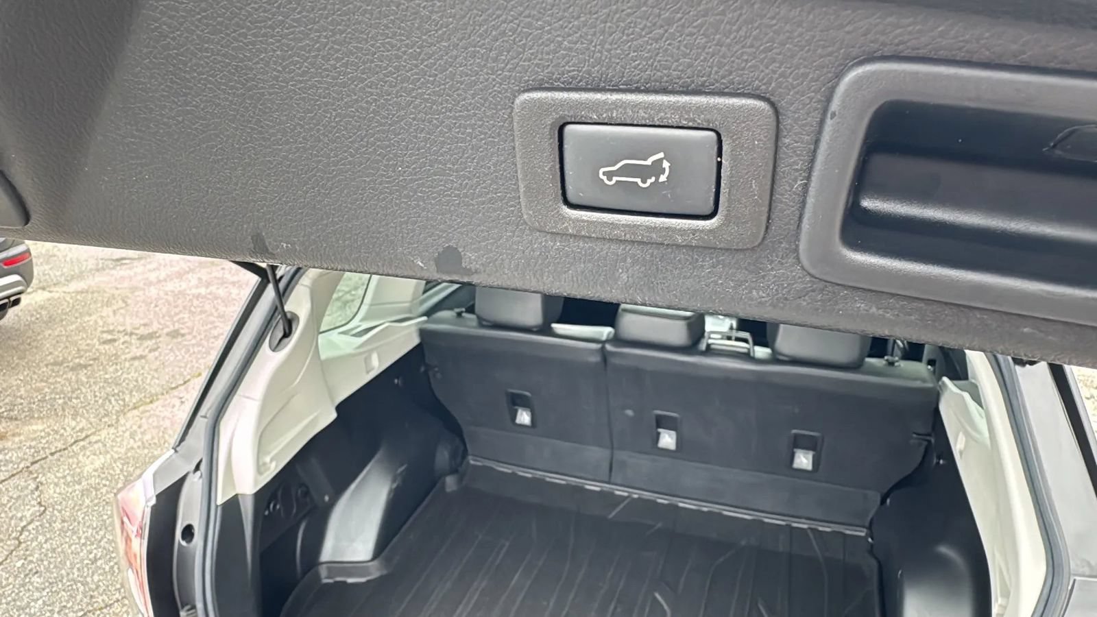 Used 2017 Subaru Forester 2.5i Limited w/ Popular Package #1 AWD/4WD image 18