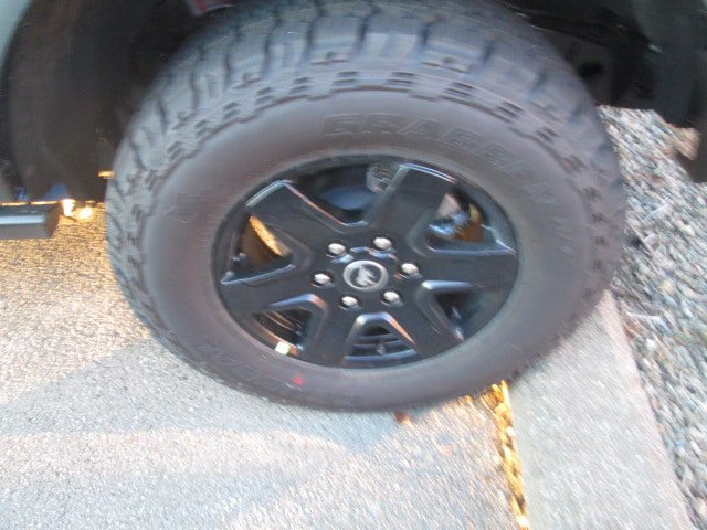 New 2024 Ford Bronco Black Diamond AWD/4WD image 14
