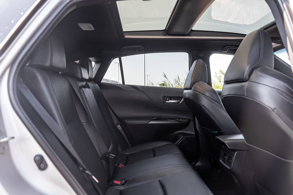 Certified 2024 Toyota Venza Limited AWD/4WD image 14
