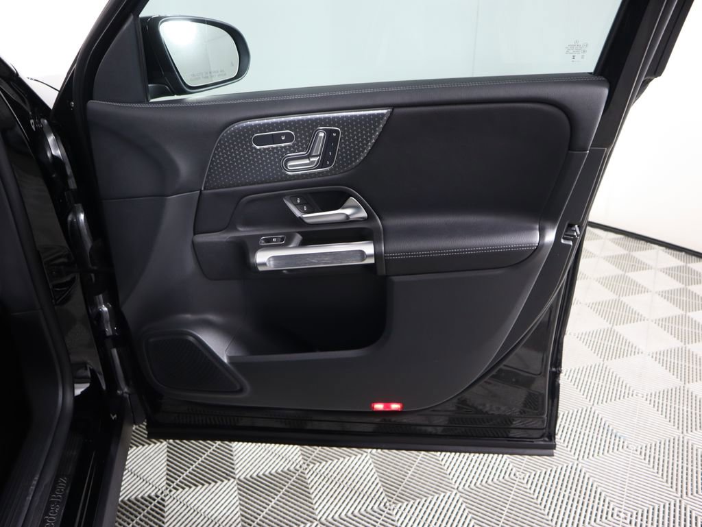 Certified 2024 Mercedes-Benz GLB 250 GLB 250 image 25