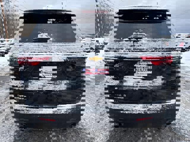 Used 2023 Chevrolet Traverse LT w/ LPO, Floor Liner Package image 6