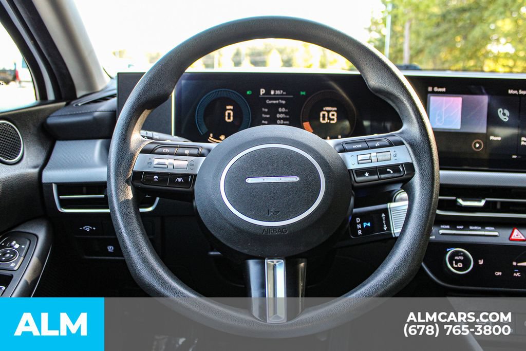 Used 2025 Hyundai Sonata SEL FWD image 23