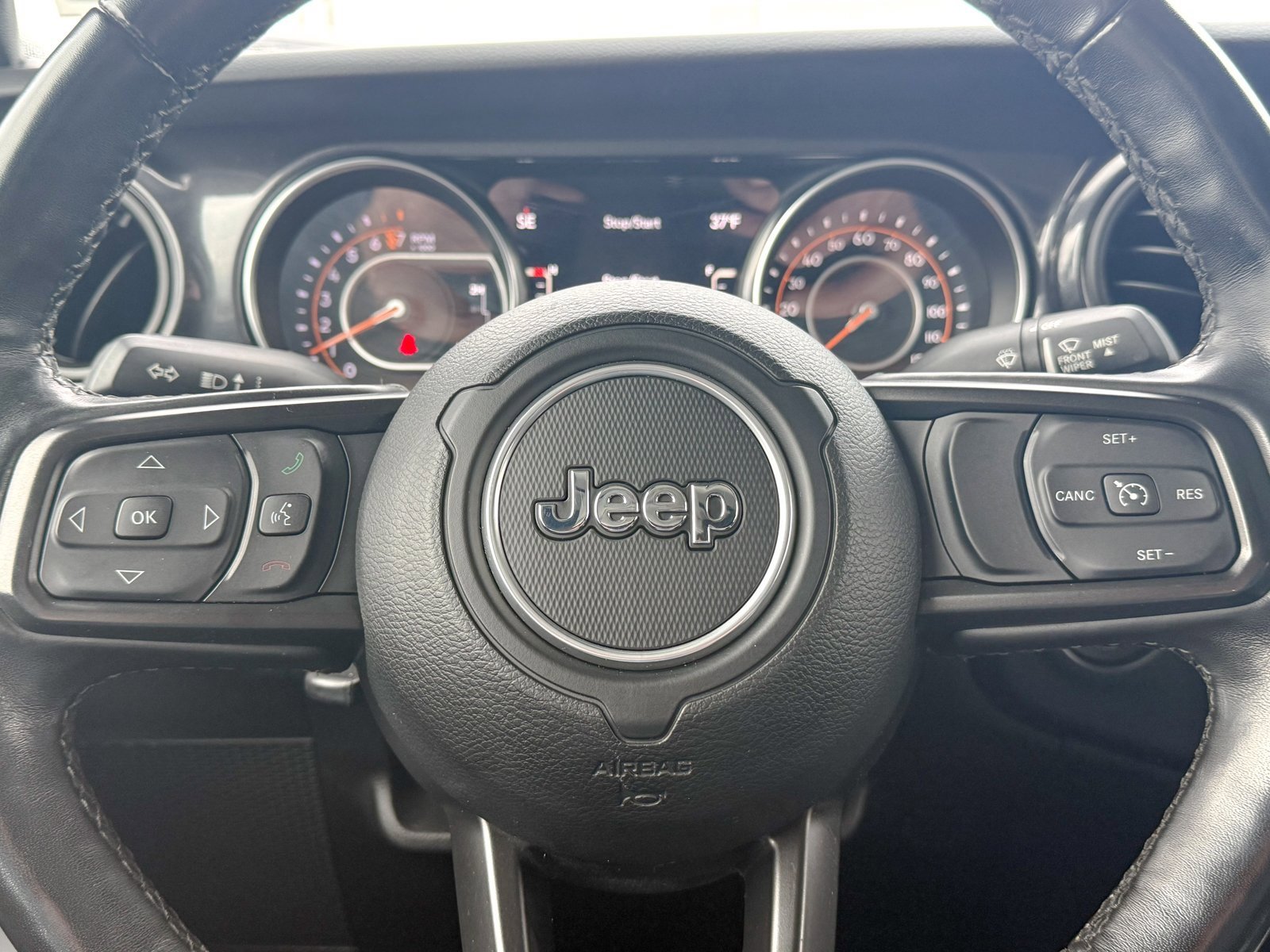 Used 2022 Jeep Gladiator Sport image 37