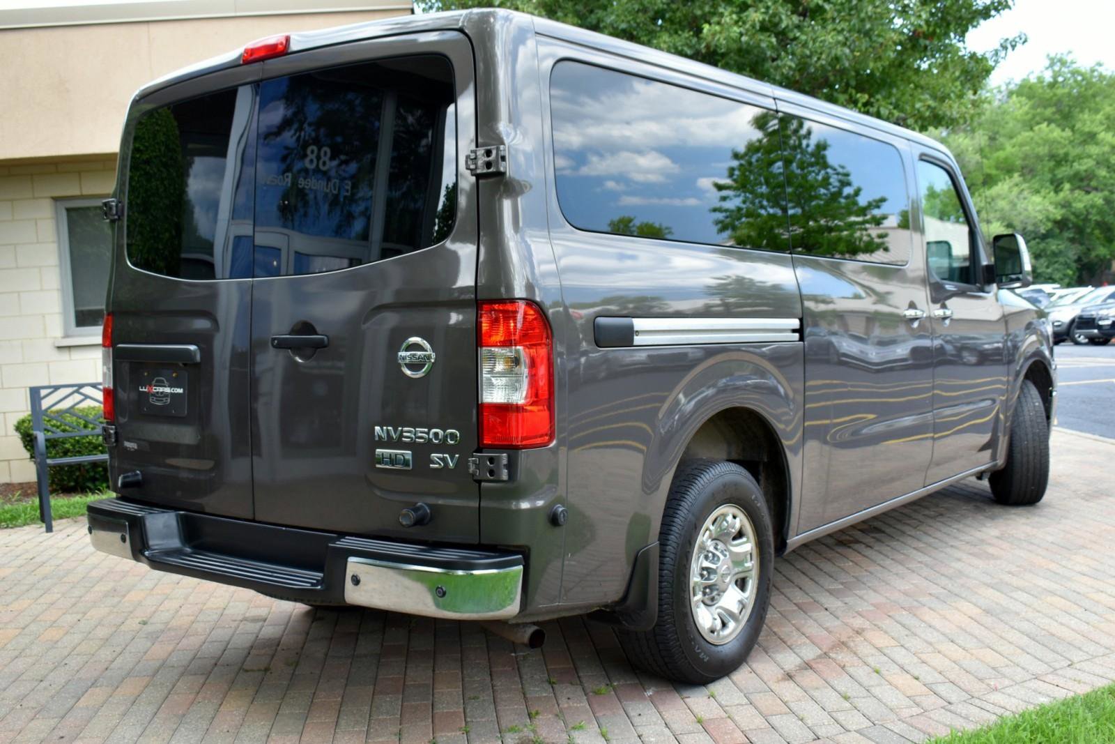 Used 2016 Nissan NV 3500 SV w/ SV Technology Package image 11