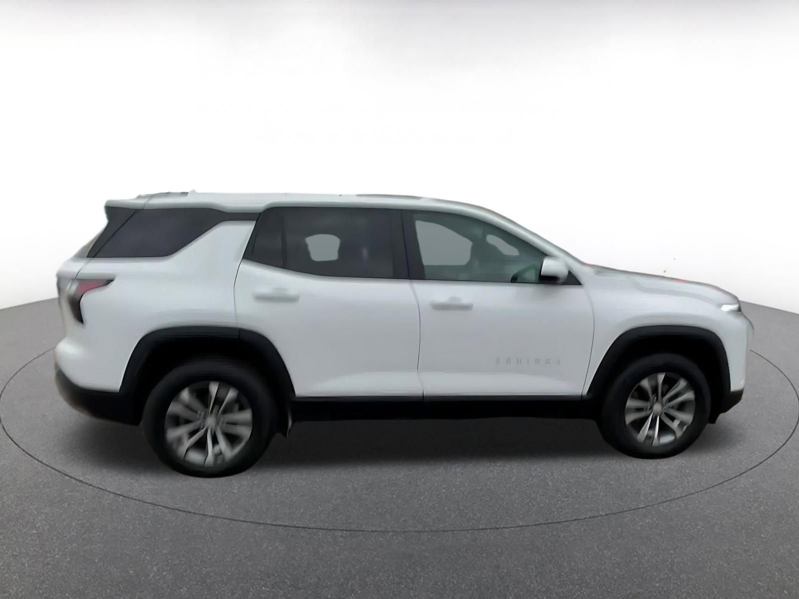 Used 2025 Chevrolet Equinox LT image 16