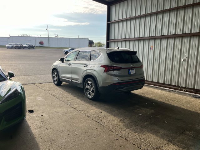 Used 2023 Hyundai Santa Fe SEL w/ Cargo Package FWD image 4