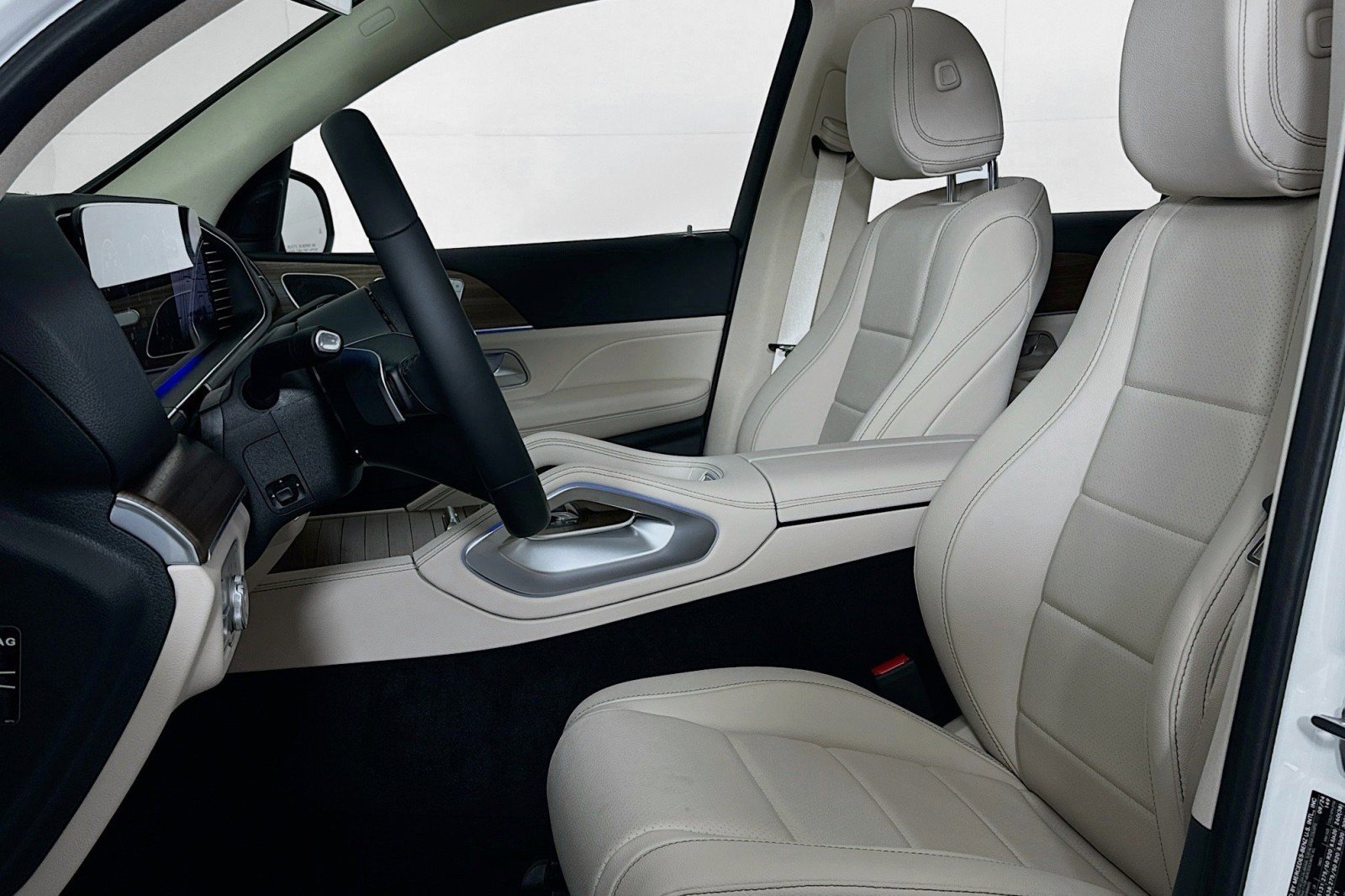 Certified 2025 Mercedes-Benz GLE 350 4MATIC image 17