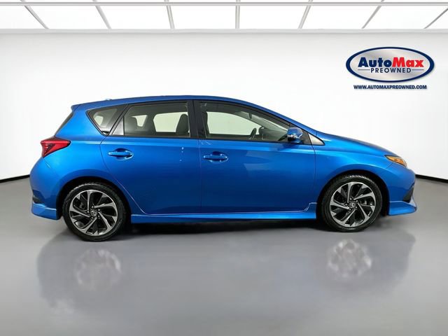 Used 2017 Toyota Corolla iM FWD image 10