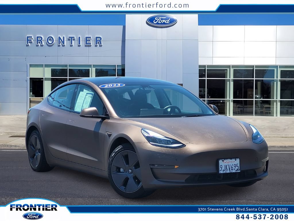 Used 2023 Tesla Model 3 Standard Range RWD image 1