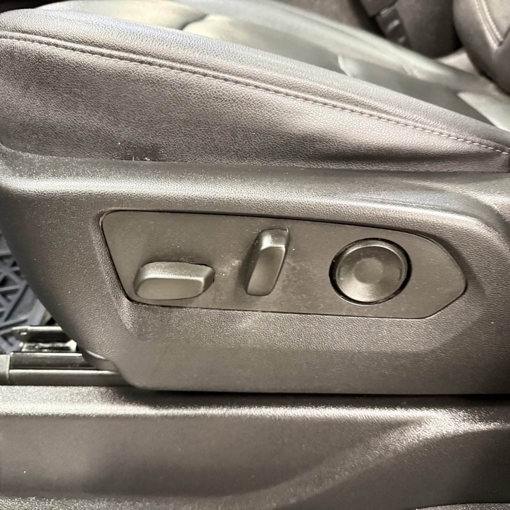 Used 2023 Chevrolet Tahoe Z71 image 26