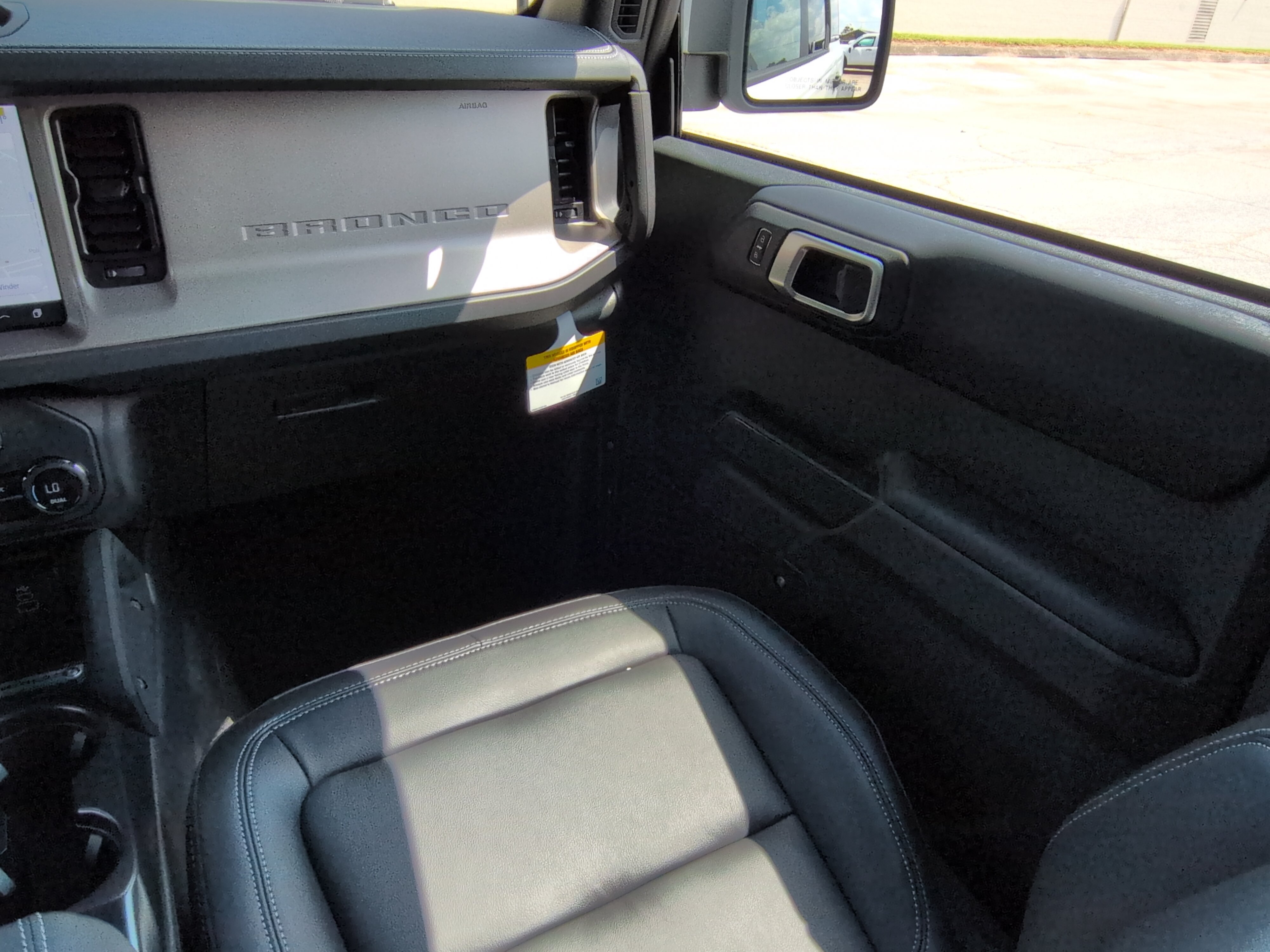 New 2026 Ford Bronco Outer Banks w/ Sasquatch Package AWD/4WD image 15