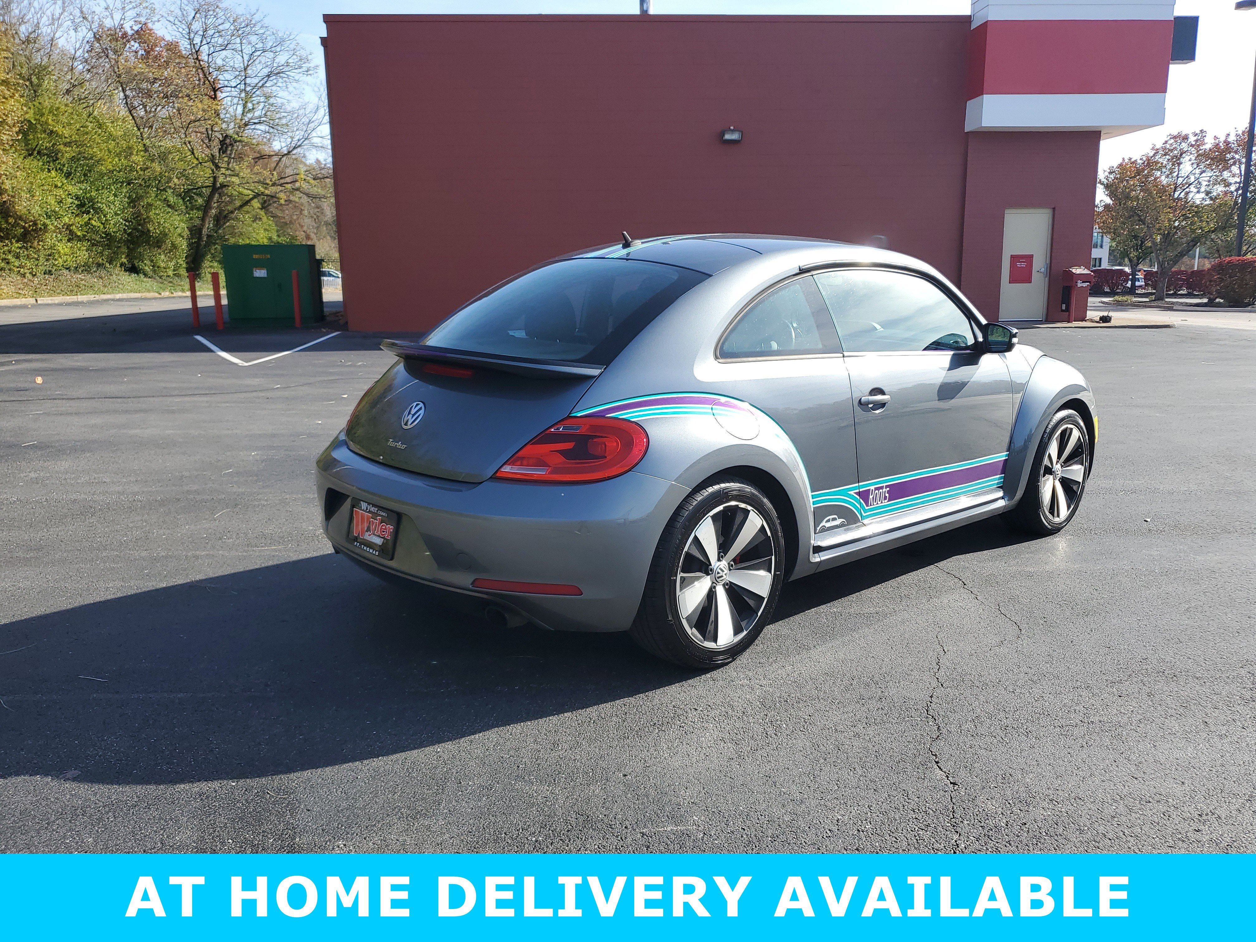 Used 2012 Volkswagen Beetle 2.0T image 4