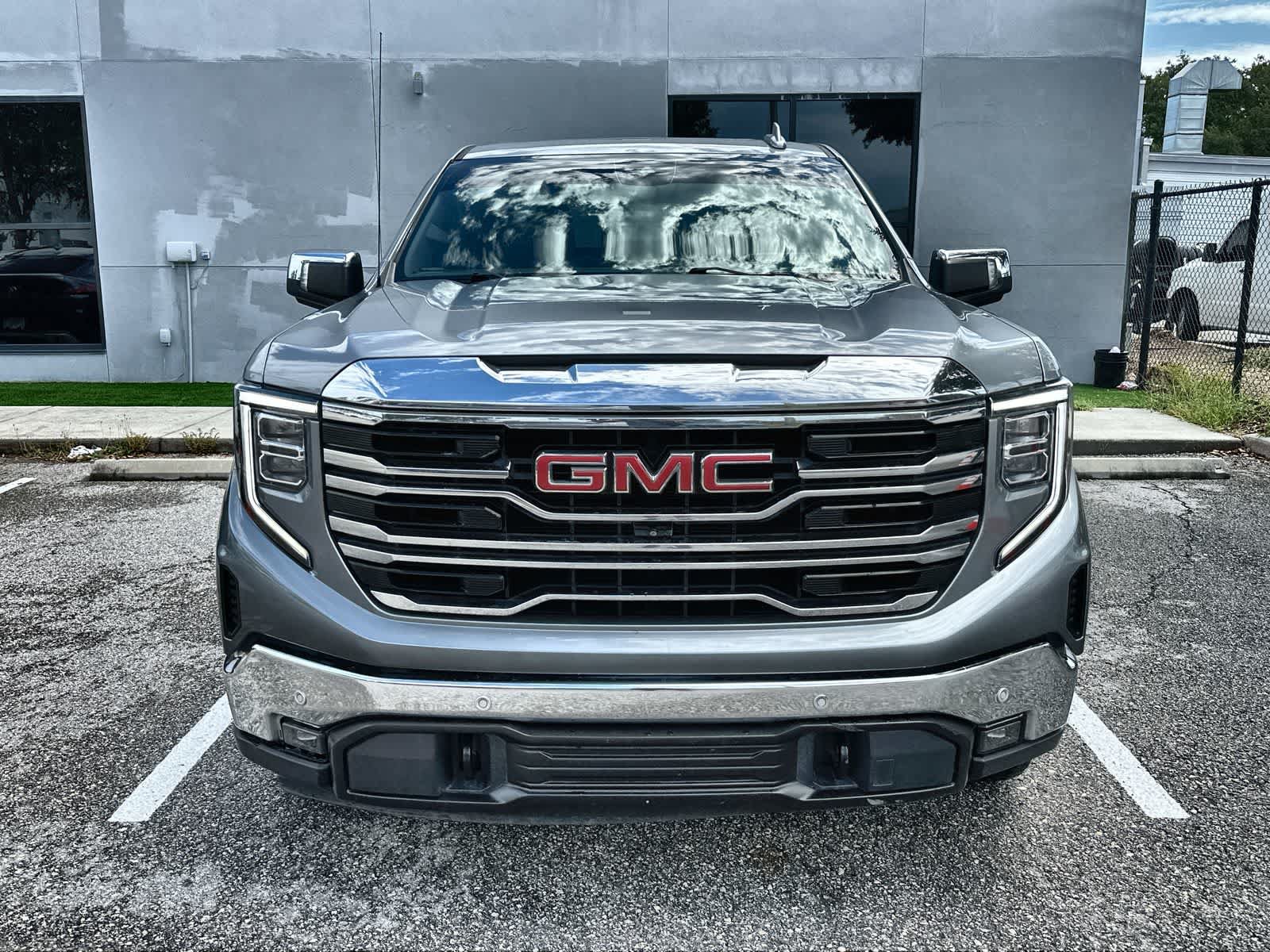 Used 2023 GMC Sierra 1500 SLT w/ SLT Premium Plus Package AWD/4WD image 12