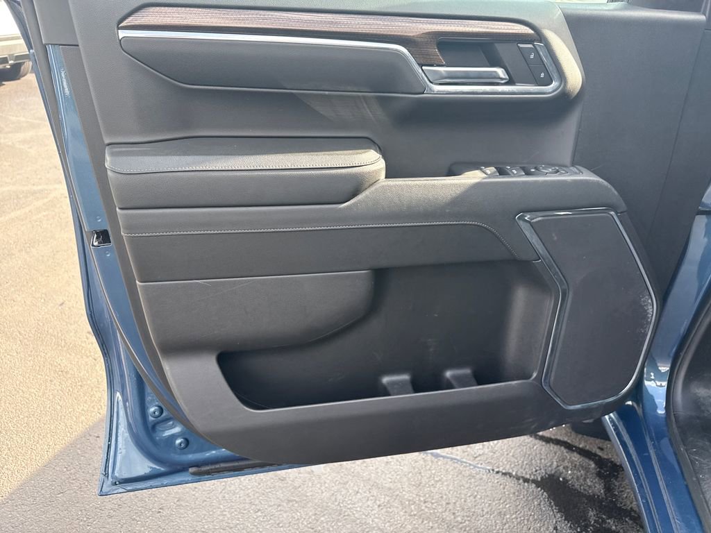 Used 2024 Chevrolet Silverado 1500 LT image 12