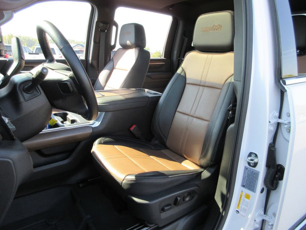 Certified 2024 Chevrolet Silverado 2500 High Country w/ High Country Premium Package AWD/4WD image 22