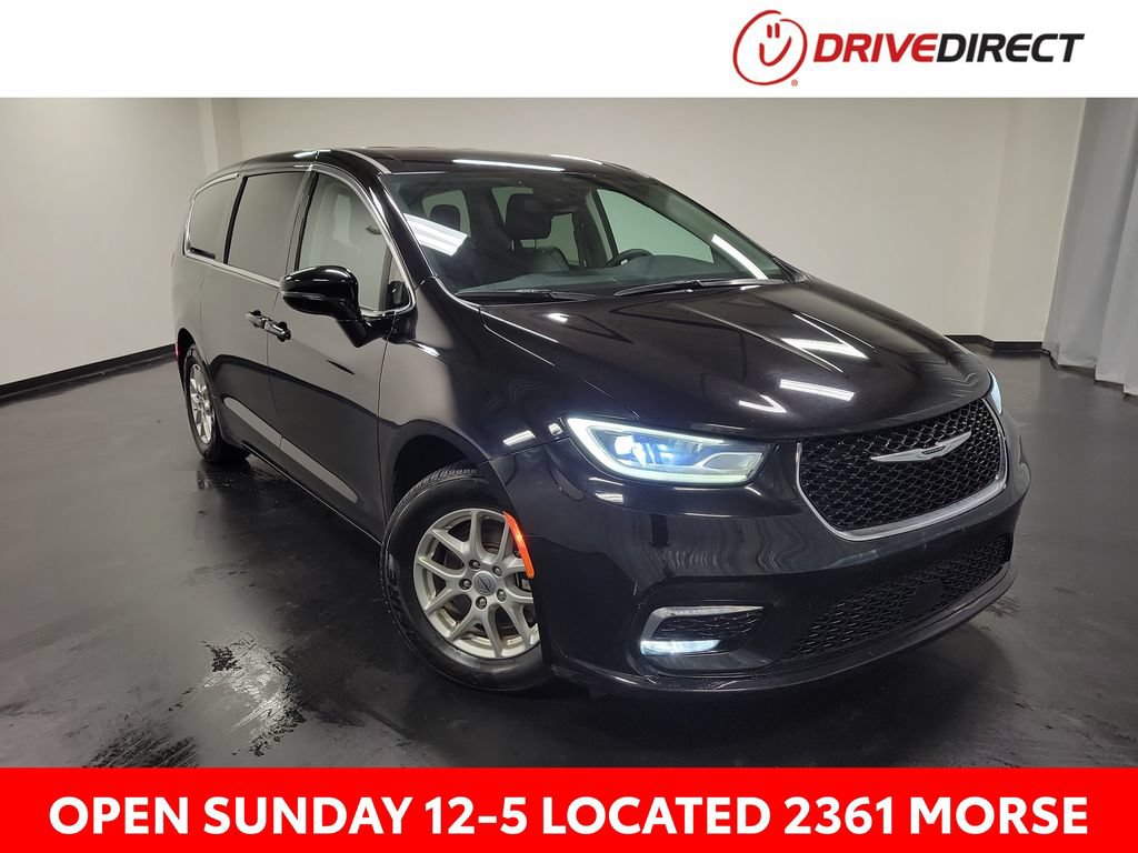 Used 2024 Chrysler Pacifica Touring-L