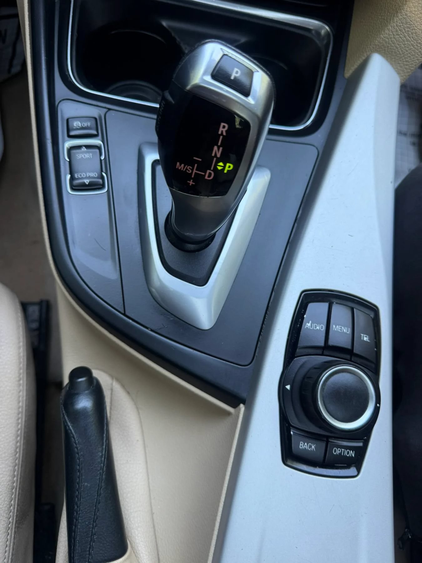 Used 2013 BMW 320i Sedan RWD image 14