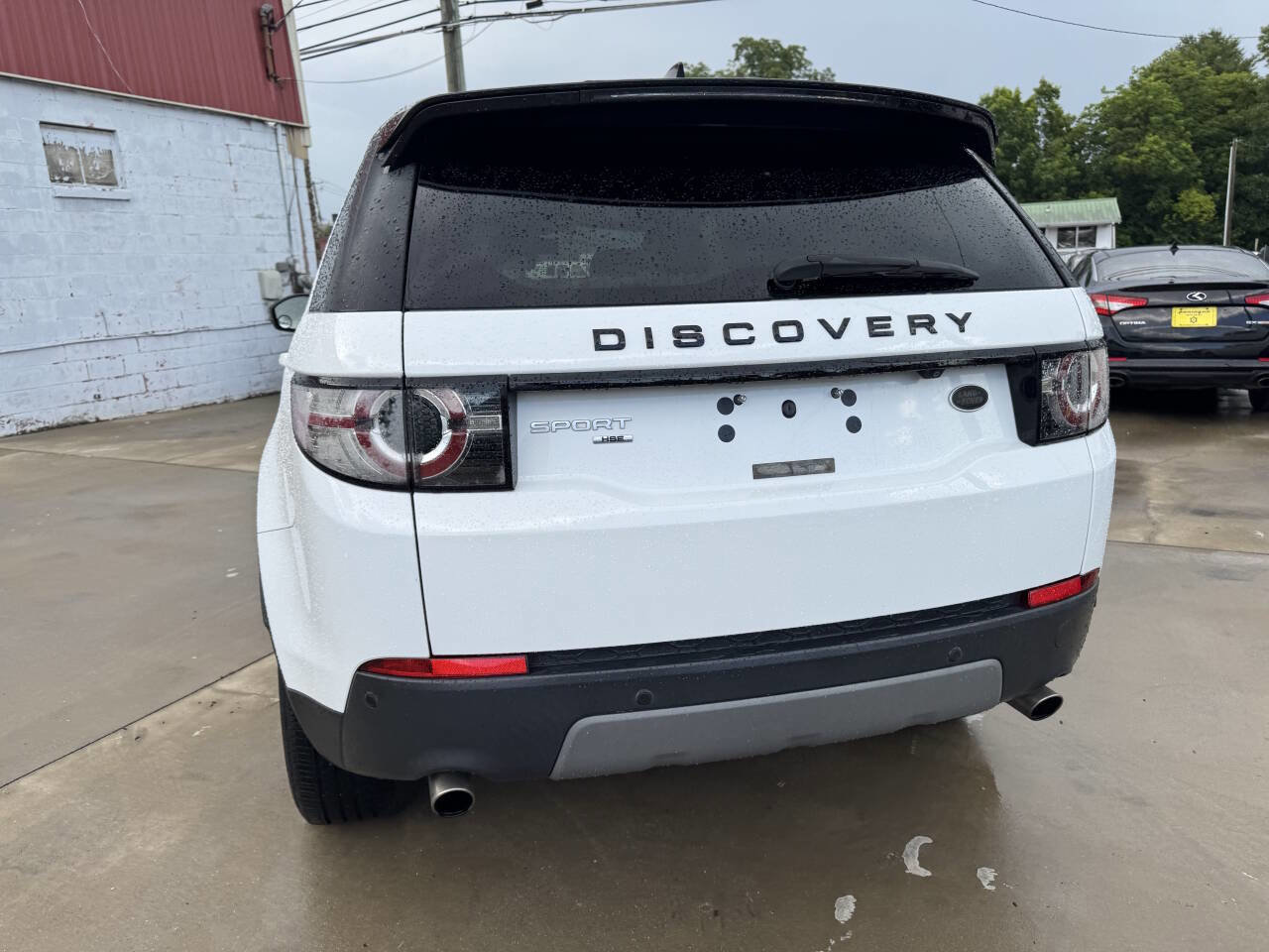 Used 2017 Land Rover Discovery Sport HSE image 9